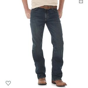 Wrangler Advanced Comfort 
Men's 20x 02 Jean